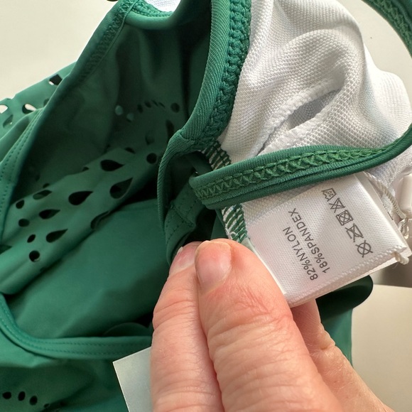 One piece green ruffled bathing suit - Picture 10 of 10